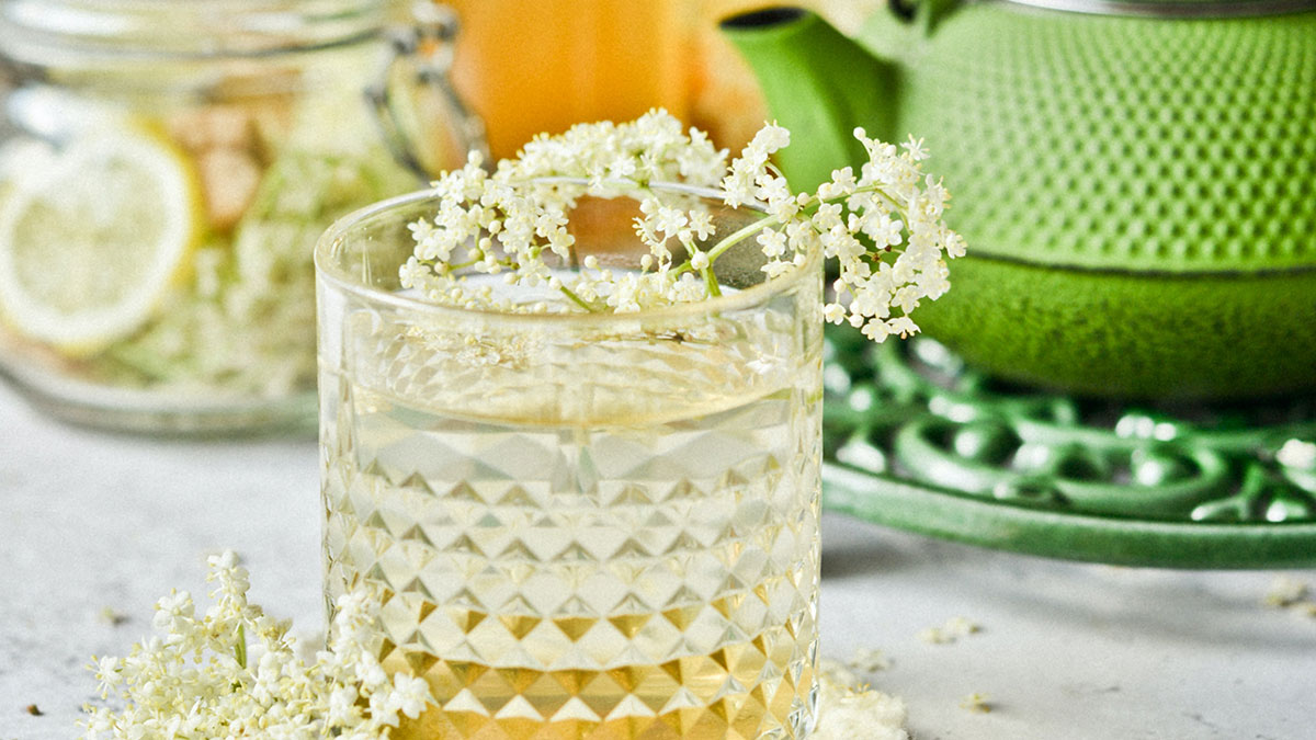 How to make Elderflower Wine