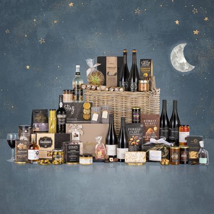 Snowed In hamper